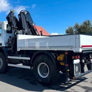 foto PŘEDVÁDĚCÍ 15t valník 4x4 Iveco + HIAB 15tm / 12m dosah