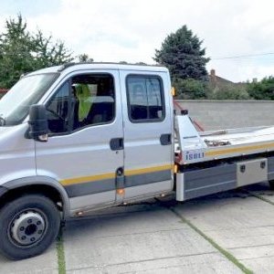 foto 6.7t odtah plato 7míst EUR5 Iveco Daily 65C17D sklopné naviják