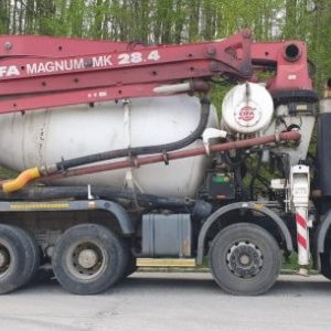 foto pumi 28m CIFA beton pumpa+mix Astra 8x4 TP STROJ