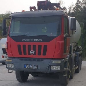foto pumi 28m CIFA beton pumpa+mix Astra 8x4 TP STROJ