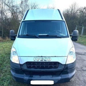 foto 3.5t obytná 5míst dodávka 2.3D 93kW Iveco Daily 35S13