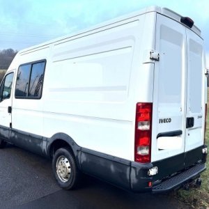 foto 3.5t obytná 5míst dodávka 2.3D 93kW Iveco Daily 35S13