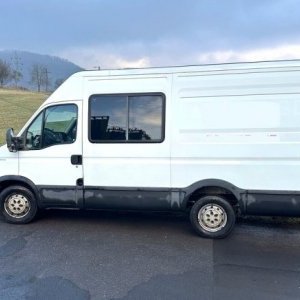 foto 3.5t obytná 5míst dodávka 2.3D 93kW Iveco Daily 35S13