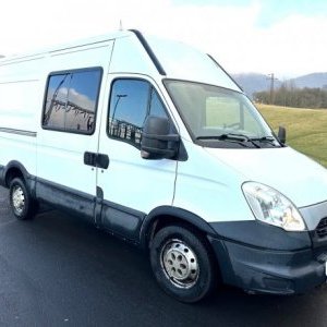 foto 3.5t obytná 5míst dodávka 2.3D 93kW Iveco Daily 35S13