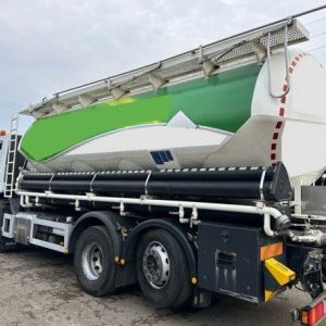 foto 24m3 PHM 5komor cisterna diesel+topný olej i pelety! 6x2 Iveco Stralis