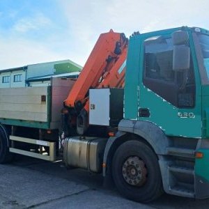 foto 6x2 Iveco 6m +HR 12m radio Atlas-Terex valník s jeřábem