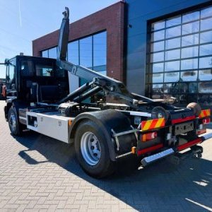 foto 19t Eur6 Iveco kontejner - málo jeté !