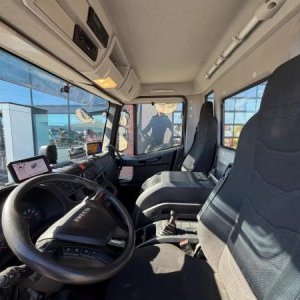 foto 19t Eur6 Iveco kontejner - málo jeté !