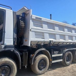 foto Eur5 sklápěč 8x4 komunál 41t bordmatik Iveco 450 Trakker