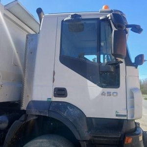 foto Eur5 sklápěč 8x4 komunál 41t bordmatik Iveco 450 Trakker