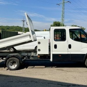 foto 3.5t sklápěč 6míst IVECO Daily