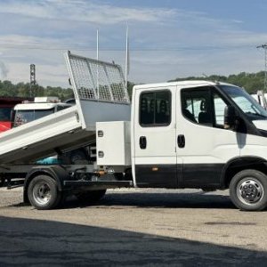 foto 3.5t sklápěč 6míst tupláky IVECO Daily