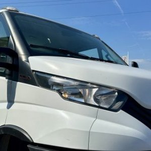 foto 3.5t sklápěč 6míst tupláky IVECO Daily