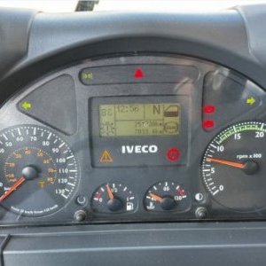 foto 10t Eur4 Iveco kontejner+ jeřáb PM